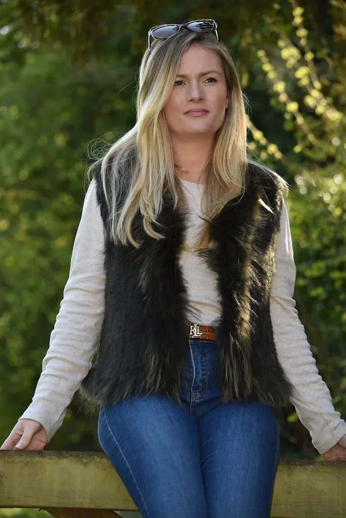 ANNA GILET